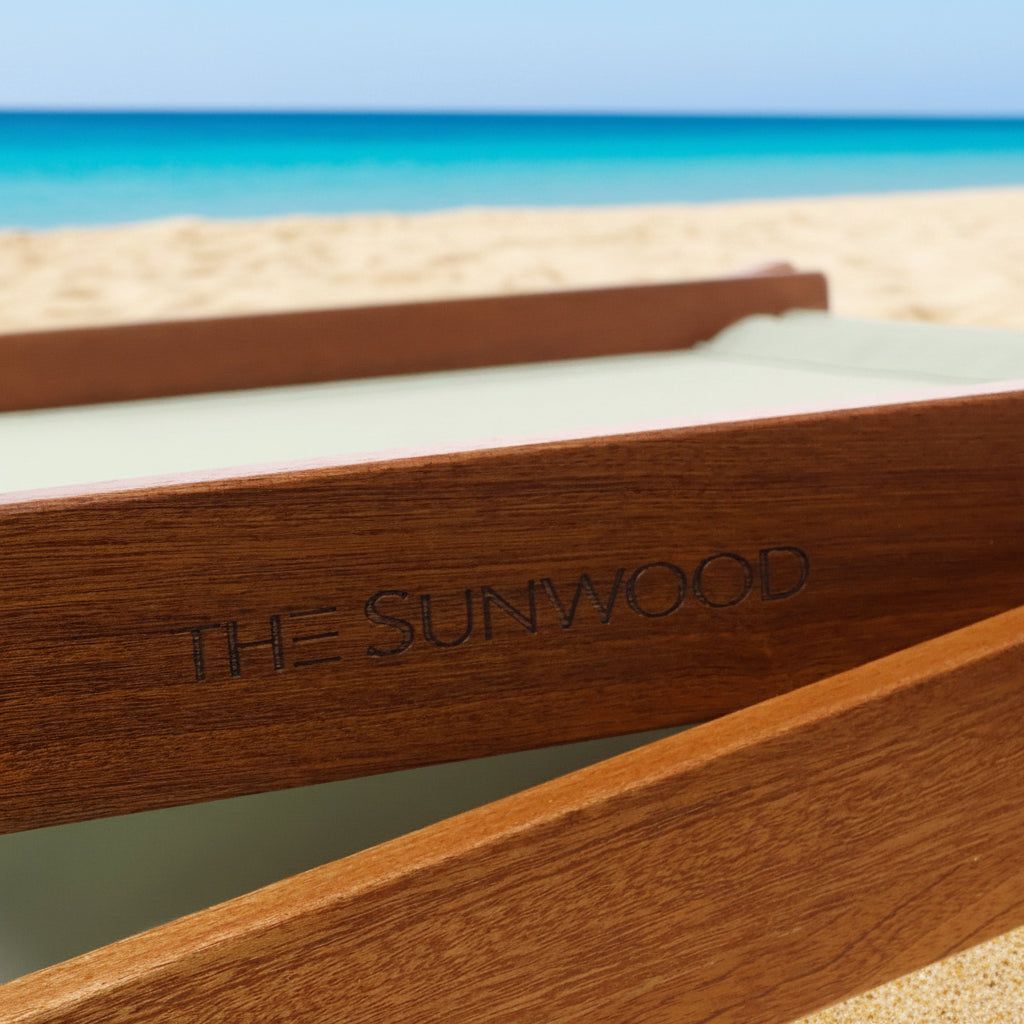  Premium Portable Beach Shaders with Built-In Pillow | TheSunWood